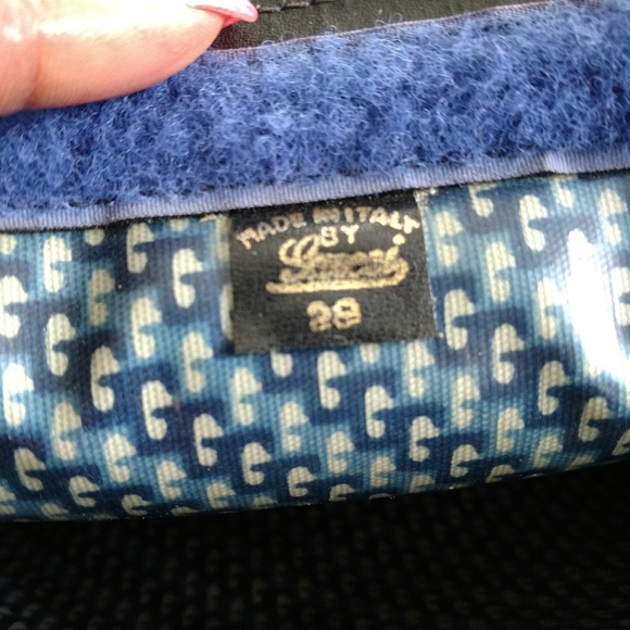 Blue Suede Vintage Gucci Clutch Purse - Picture 5 of 6